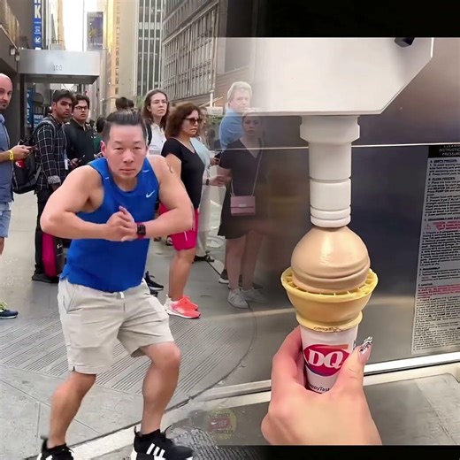 ASHLEY LOOK AT ME! #tomatoma #shorts