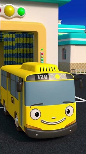 ¿Qué Pasa Cuando el Autobús Entra al Lavado de Autos? #Tayo #Colores