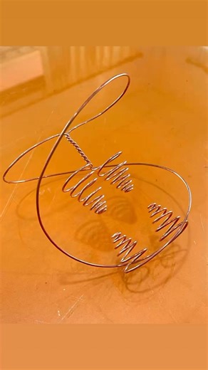 The Vortex double helix simulation is sensitive to vibrations and wind, and can wriggle and stabilize itself well under the influence of force. #design #vibrationpositive #vibration #goodvibes #vortex #relaxing #positiveenergy #vibrationalhealing #positivevibes #RelaxingVibes | MineStone OnEarth