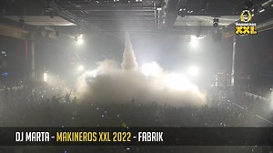 Brutal este MOMENTAZO de Dj Marta en Makineros XXL, Fabrik! ¡Este Domingo a las 21h estreno de su sesion en nuestro canal de Youtube! ¡Entra y apuntate YA al recordatorio! https://www.youtube.com/watch?v=760gWRTs46k | Makineros 90's