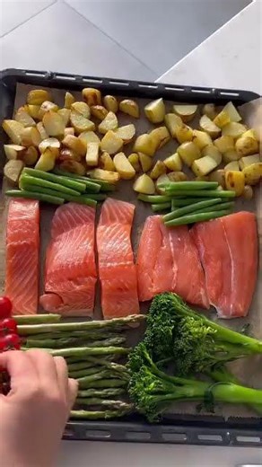 One pan salmon dinner.❤️
