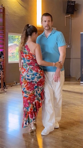 Sara & Arnaud 💃🕺Exercice technique de niveau avancé basé sur la déconnexion/reconnexion ! 🤗🤗🤗 #urbankiz #kizomba #kizombaclass #kizombateachers | Sara & Arnaud Kizomba