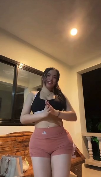 Mycah Sasaki Twerk Performance