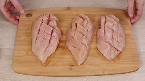 If you are new to cooking just make this!! Chicken Recipe! #chickenrecipe #chickenrecipes #chickenrecipes🍗 #ChickenRecipeIdeas #chickenrecipesfordinner #chickenrecipe | Simple Food - videos and recipes