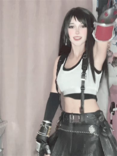 Amazing Tifa Lockhart Cosplay Showcase