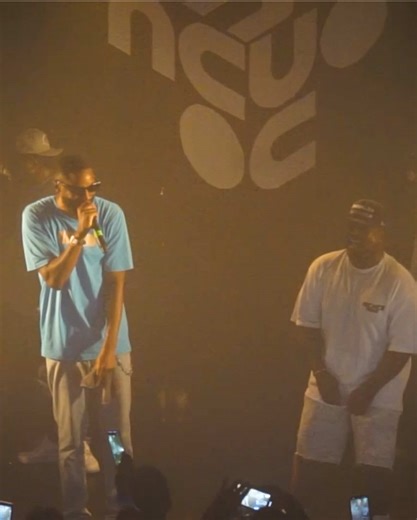 🎤 Vous étiez nombreux à ne pas pouvoir être présents le 15 août 2025 au Nouveau Casino… alors pas de panique ! Mon équipe et moi avions tout prévu pour que vous puissiez vous sentir présents… même en étant absents 💥 🎬 LE CONCERT DU NOUVEAU CASINO DE MAKHALBA MALECHECK BIENTÔT DISPONIBLE… !! 🔥🔥🔥🔥🔥 @OhPlai @richesparis @LE BIZZNESS 💼🕺🏽 @ANGEL NK @Bobo-Nes @Kelly Zul 🎧 Masséké Production #NefodClub @JUNIOR LELO242🤞✌️ Haut Conseil Représentatif des Congolais de l’Etranger 🔥🔥🔥🔥🔥🔥 @