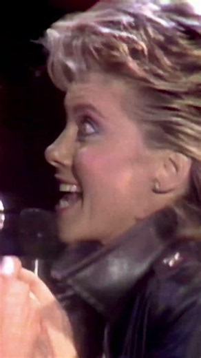 This 1982 Performance Will Take You Back ✨ Olivia Newton-John #grease #youretheonethatiwant