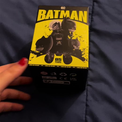 So cute!!! #batman #popmart #dccomics #DCBATMAN85THANNIVERSARYSERIESFIGURES #batman85thanniversary #1966batman #batman1989 #batmantheanimatedseries #thedarkknight #batmanvssuperman #thebatman #batmobile #speedforceparadox