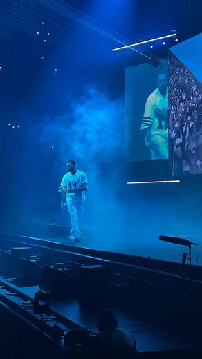 Chris Brown's 'One Call Away' Dance Performance