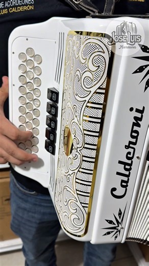 Calderoni 5-Register Accordion #accordion #accordionist #regionalmexican #corridos