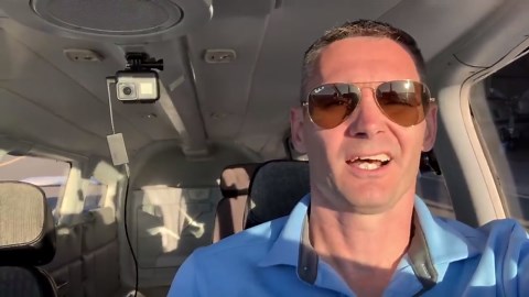 INSANE Air Traffic! Landing on Taxiway