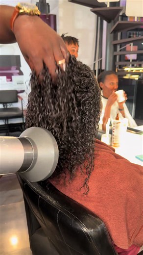 Exploring the Curly Perm Technique: A Complete Guide