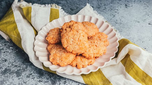 These Old‑School Cheese Wafers Will Disappear First At Your Next Get‑Together