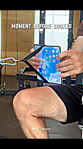 1.5K reactions · 5 comments | Honor magic built different ☠️ #honor #honormagicv5 #android | NeyoMax | Facebook