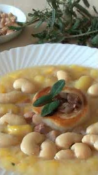 Zuppa di fave e ceci: la ricetta per preparare una zuppa calda e gustosa