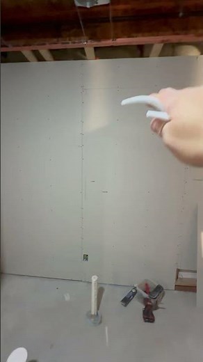 Vertical or horizontal? What’s easier to mud? #drywall#construction#remodel #drywallinstallation