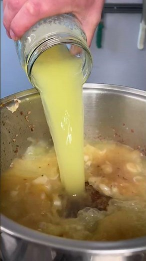 Quick 'n' Easy Cheesy Potato Soup