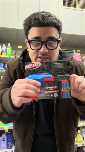 Shooting guns in gun store prank 😂 #viral #pranks #laugh #guns #trending #cops #shorts #funny