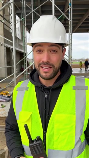 Say hello to the Motorola R2 Digital Two-Way Radio - $555! 🎉🔥 Clear voice, instant connect, and battery that keeps going when you need it most!!! 🔋📡 Get in on this—feel the rush of seamless comms wherever you go!!! 🚨🙌 #MotorolaRadio #DigitalRadio #TwoWayRadio #RuggedRadio #ClearVoice