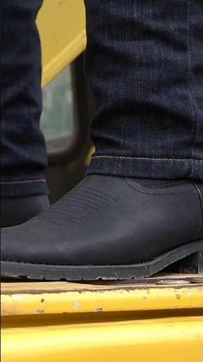 How To Wear Round Toe Cowboy Boots | Ultimate Guide To The Western Boot | J's.o.l.e Cowboy Boots 👢