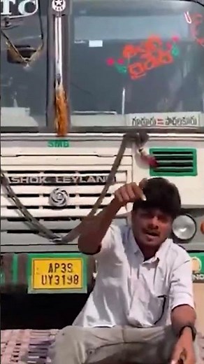 సొంత కార్యకర్తే కూటమి ప్రభుత్వంపై అసంతృప్తి!“రోడ్లు ఎక్కడ?” అని ప్రశ్నిస్తున్న టీడీపీ కార్యకర్త