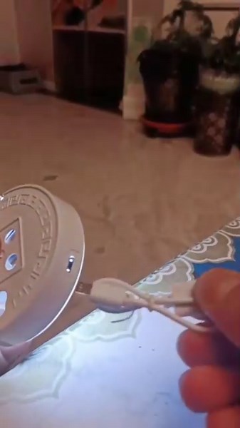 Wireless Night Light PIR Motion Sensor LED Night Light / #shorts #gadgets #tech #trending #trendings