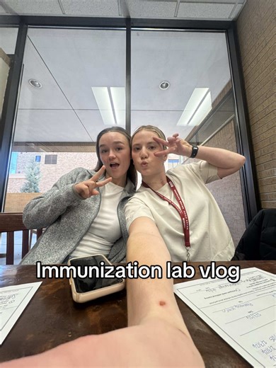 First-Year Pharmacy Students Practice Immunization Skills