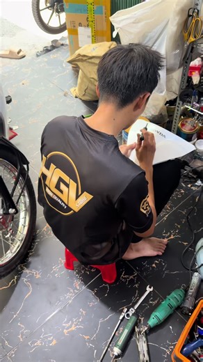 Phù thuỷ mod nạ tái xuất tại HGV Store