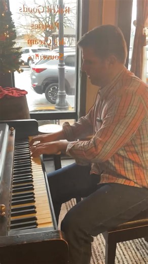 😉 As part of the exciting upgrades, we're letting go of our beloved little black out of tune honkytonk piano that brought joyful moments at The Rusty Cup. I will be posting some videos of guests that enjoyed playing their own tunes while visiting. And here’s one now! | The Rusty Cup Ozarks