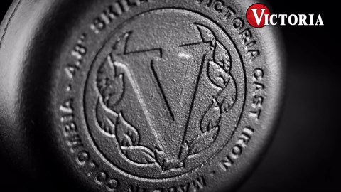 Victoria 4-Inch Cast Iron Skillet, Pre-Seasoned Cast Iron Frying Pan with Long Handle, Made in Colombia