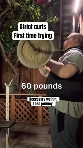 FIRST TIME trying strict curls !! #weightlosschallenge