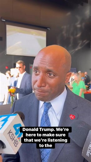Was asked yesterday in South Kansas City about the new maps trying to redraw our representation and sideline our influence. We’ll keep fighting with petition efforts, in the courts, and as needed at the ballot box to protect all Kansas Citians. | Mayor Quinton Lucas