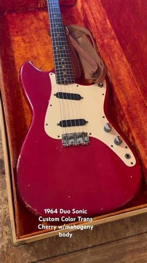 1964 Fender Duo Sonic #fender #vintagefender #precbs #customcolor #vintageguitar #fenderduosonic