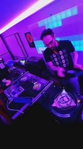 61 reactions · 6 comments | Mega 1995er Klassiker von DJ Hooligan a.k.a @dahool_music !! Wer von euch hat‘s schon damals gehört als der Track rauskam?  Ich finde diesen Piano-Part immer sooo geil 朗#hardtrance #90srave #vinyldj #vinyloftheday #oldschoolraver | Yoko | Facebook