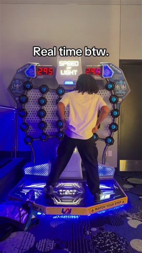 Also may developing a slight plinko addiction… @Kelvin @Phoenix_plays #fyp #raizinginspiration #ninja #speedoflight #salvagetheworld