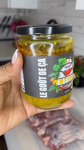 Emilie Lafortune | Le Gout de Ca on Instagram: "Today I celebrate my 30th birthday🎉and I am so proud to announce the official release of my Seasoning brand « LE GOÛT DE ÇA ». I’ve been working on this project for more than 3 years. My God I can’t believe my dream has come true. The goal is to make cooking much simpler and tastier for everyone. Our marinades are made with fresh herbs and vegetables. The perfect combination to prepare any dish. All our products will be available on our sit