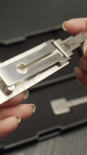 #Locksmith #locksmithlife #locksmithguy #locksmithing #lockpickingtool #lockpicking #lishi #unlocktool #mechanic #autolocksmith #autolocksmiths #fyp