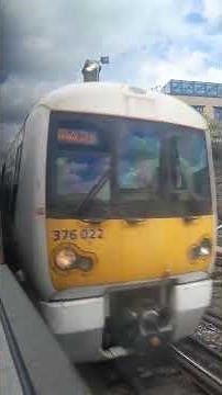 Class 376 Into Cannon Street!