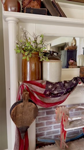 COUNTRY COTTAGE PRIMITIVE AMERICANA LIVING ROOM HOME TOUR 2026 #decoratingwithantiques