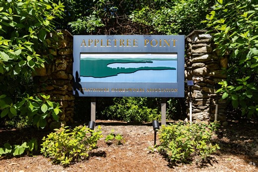 Living in the Appletree Point Neighborhood of Burlington, VT