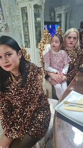 Videoclipuri postate de Mary💓 (@marybataru) cu CAMPIONUL MORO ILO - ionutcercelmusic