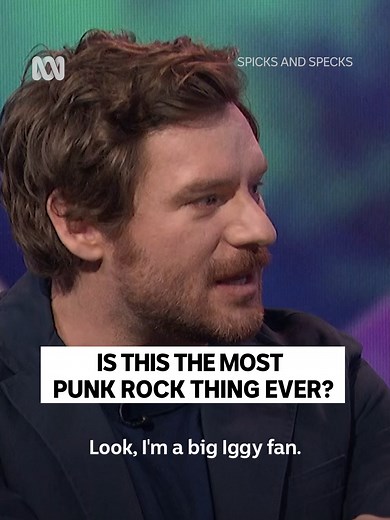 Crowdsurf Fail at Iggy Pop Concert