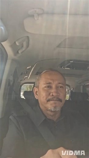 Alphard 2.5 SC DBA - half day Grab job + half day-use VIP assignment for POI. Live life as it is.