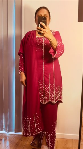 Elegant Maroon Suit Perfect for Special Occasions