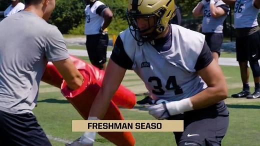 The 𝗝𝗢𝗨𝗥𝗡𝗘𝗬 to becoming an All-American at 𝗪𝗘𝗦𝗧 𝗣𝗢𝗜𝗡𝗧. Andre Carter was Army's first AP All-American in 31 years after a record-breaking 2021 season. #GoArmy | Army West Point Athletics