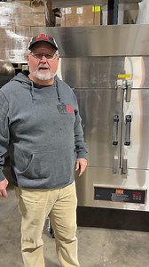 We have this brand new Southern Pride SP 700 available to buy right here in Byhalia! Contact Us today! #SSOMD #bbqknowhow | Sweet Swine O' Mine Smoker and Grill Superstore