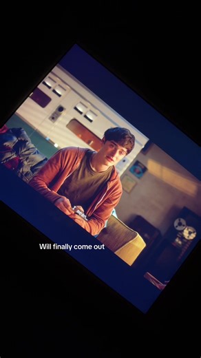 Proud Moment for Robin in Stranger Things 5