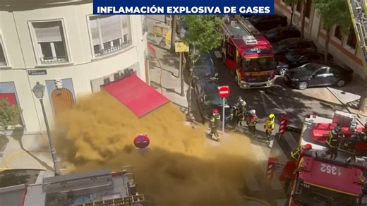 Backdraft: la explosión de gases en un incendio que más temen y entrenan los bomberos