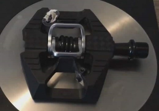 10 Best Hybrid Bike Pedals (Updated 2025) - ApexBikes