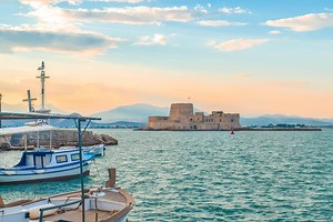 Το ιστορικό Ναύπλιο, η πρώτη πρωτεύουσα της χώρας